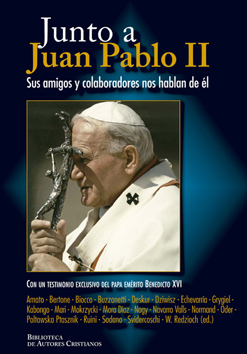 Junto a Juan Pablo II