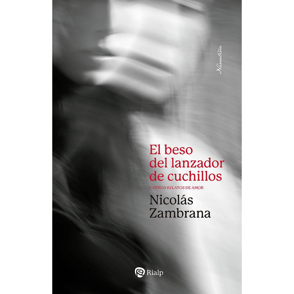 El beso del lanzador de cuchillos